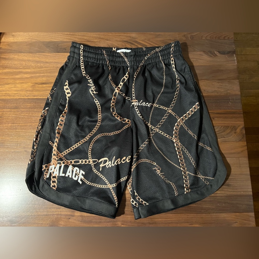 PALACE CHAIN BASKETBALL SHORT MESH SHORTS BLACK MEN’S SIZE LARGE.